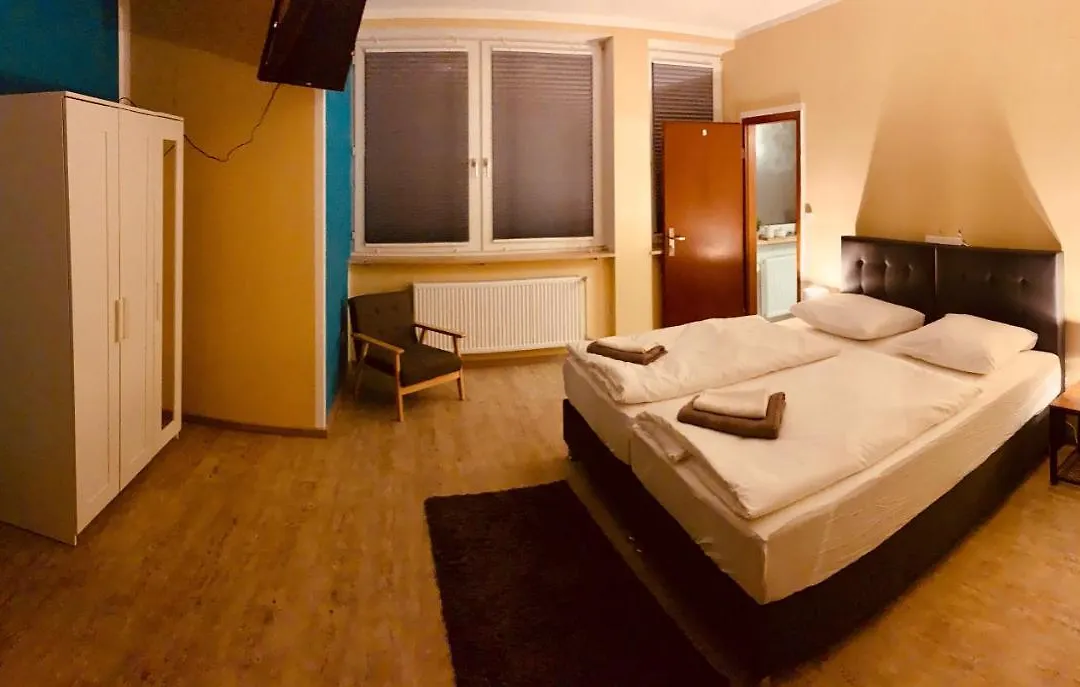 White Pearl Hostel 1-1